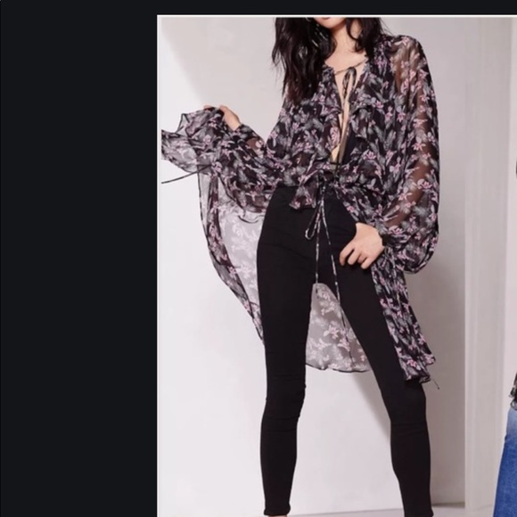 Tops - NWT XL Floral Duster chiffon robe, swim cover